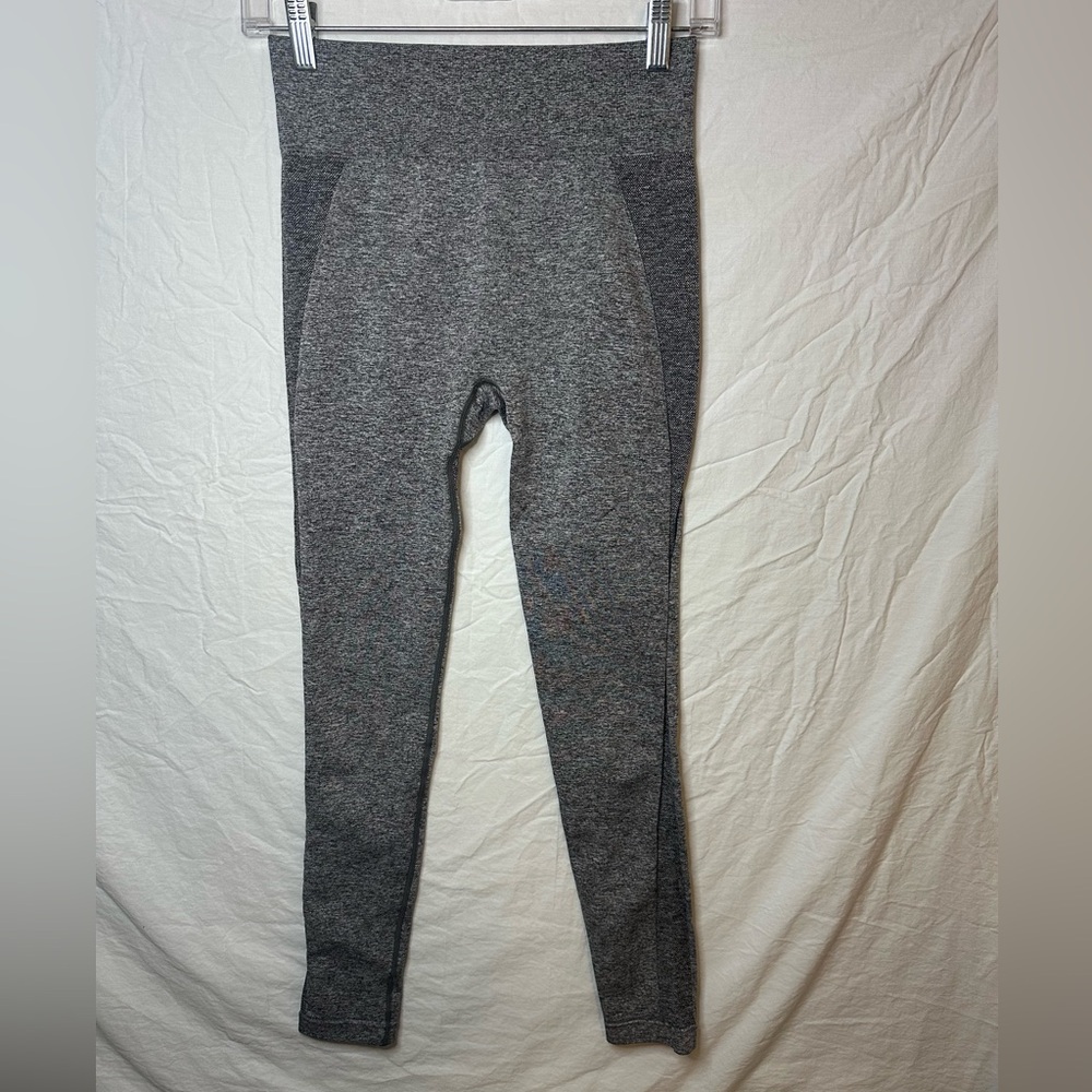 Gymshark High-Waisted Seamless Leggings – Women’s Small
